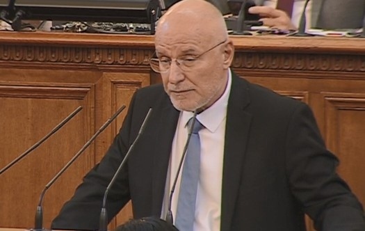 Управителят на БНБ пред парламента: Сериозно изоставаме от плана за приемане на еврото